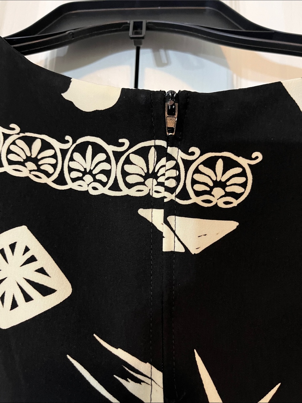 R&K Originals Black & White Side Button Maxi Dress Size 18 LIKE NEW - Picture 5 of 10